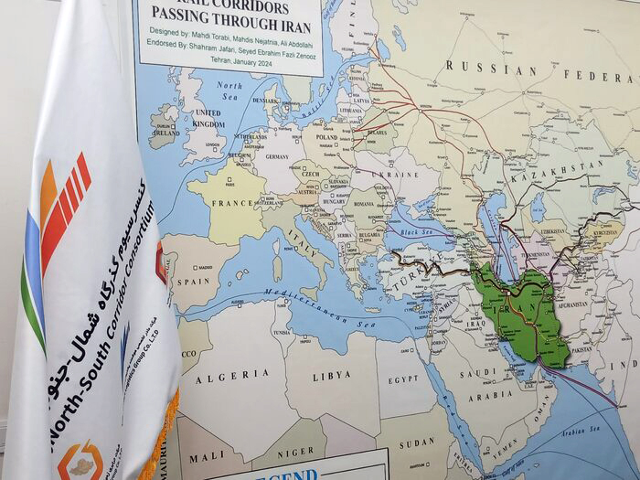 صفری: آمریکا از شکل گیری کریدور شمال و جنوب ایران جلوگیری می کند