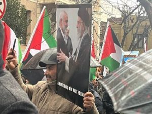 برگزاری تجمع گسترده همبستگی با ایران در استانبول