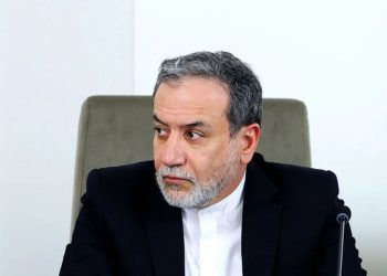 گفتگوی عراقچی با وزیران خارجه ترکیه و امارات