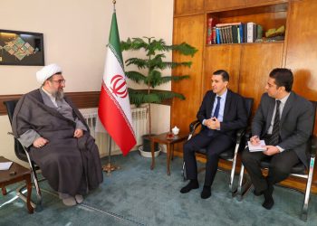 Friday Prayer Leader of Tabriz Emphasizes Expansion of Iran Turkey Relations