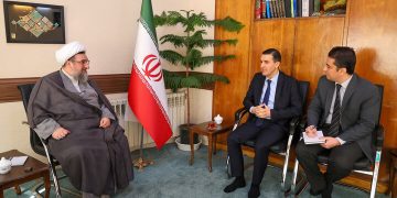 Friday Prayer Leader of Tabriz Emphasizes Expansion of Iran Turkey Relations