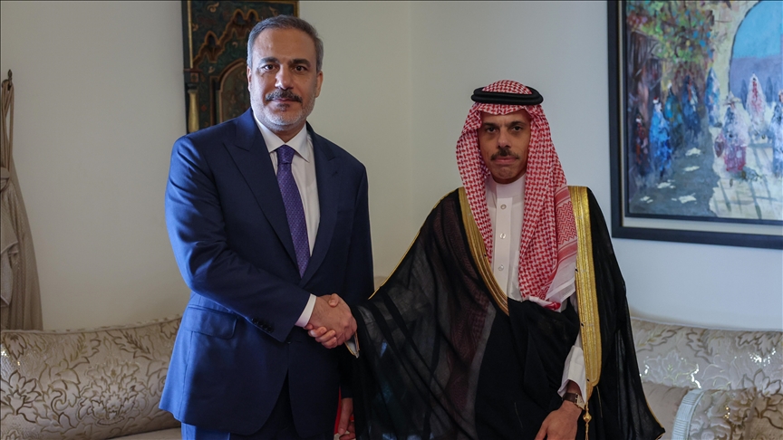 تماس های تلفنی فیدان با وزرای خارجه عربستان و ایران