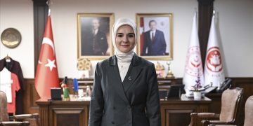 Turkish Family Minister Warns of Declining Attention Span in Children Due to Digital Media