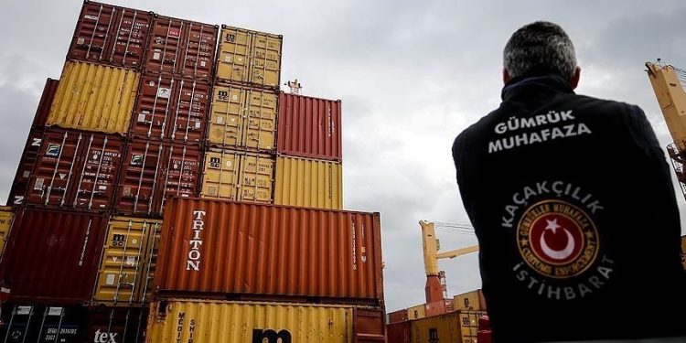 کشف ۷.۶ میلیارد لیر کالا و مواد مخدر قاچاق در ترکیه