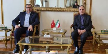 حضور هیئت عالی رتبه حماس در سفارت ایران در ترکیه