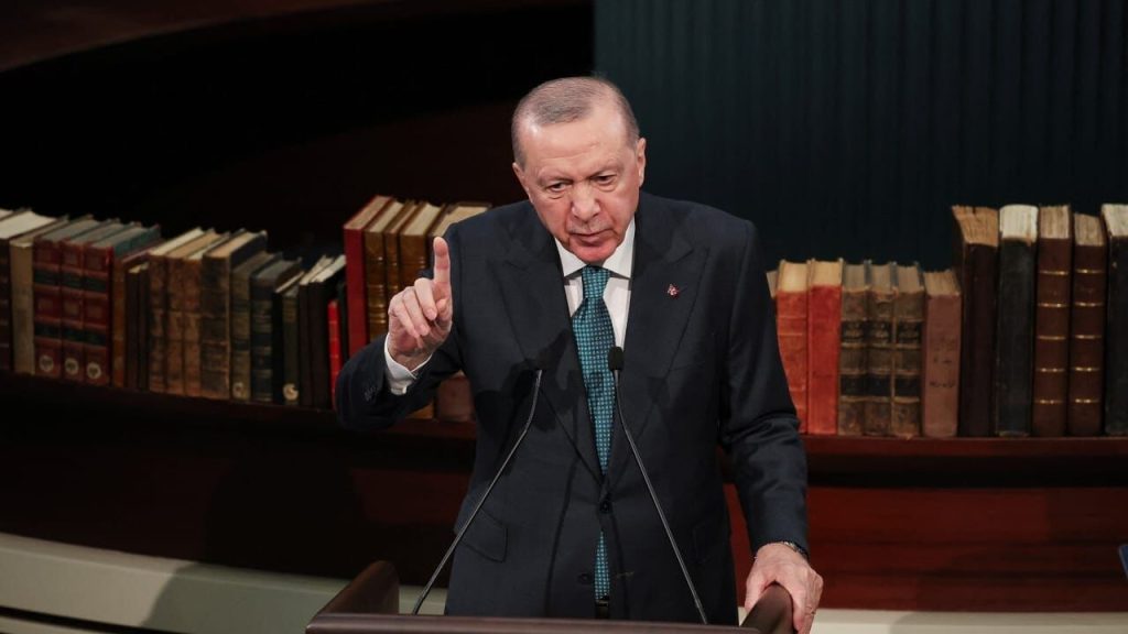 اردوغان: به دوستان و برادران در زمان بحران پشت نمی کنیم