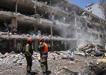 لحظه بازداشت دو خبرنگار شبکه سی.ان.ان ترک توسط ارتش رژیم صهیونیستی