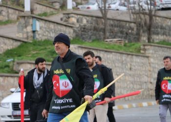 Turkish Solidarity Caravan Enters the Country via the Makou Border