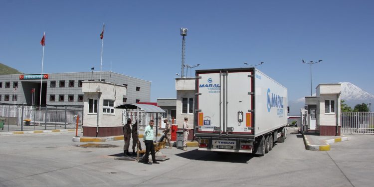 Trade Development between Iran and Turkey from Bazargan to Mersin