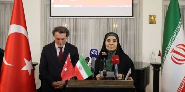 تبریک وزیر راه و شهرسازی ایران به ترکیه
