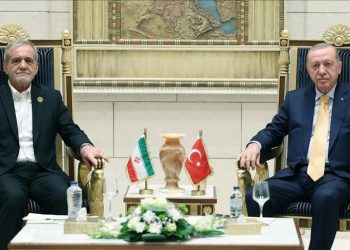 Pezeşkiyandan Türkiyenin Ulusal Günü Tebrik Mesajı